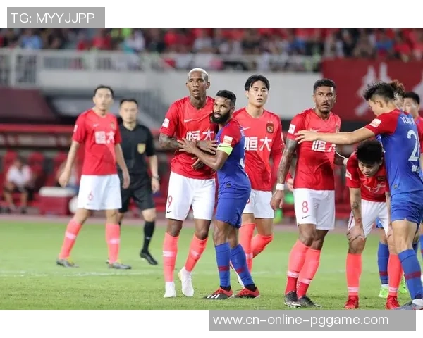 CCTV5直播上港与恒大巅峰对决精彩瞬间不容错过