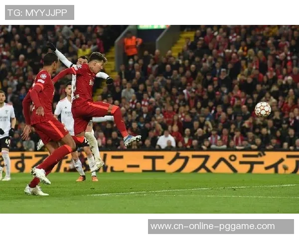 本菲卡与曼联欧冠第三轮精彩回放全程回顾与分析